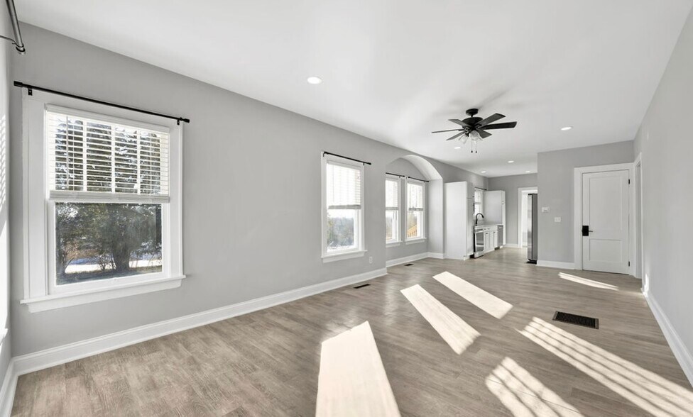 Building Photo - 1381 Old Oxford Rd