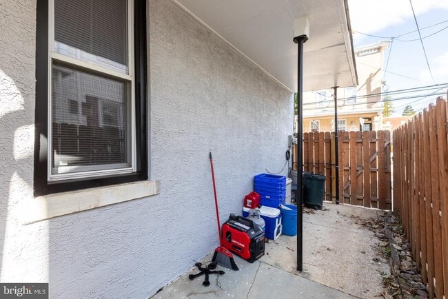 Building Photo - 4360 Pechin St