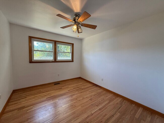 Building Photo - Three Bedroom Ranch