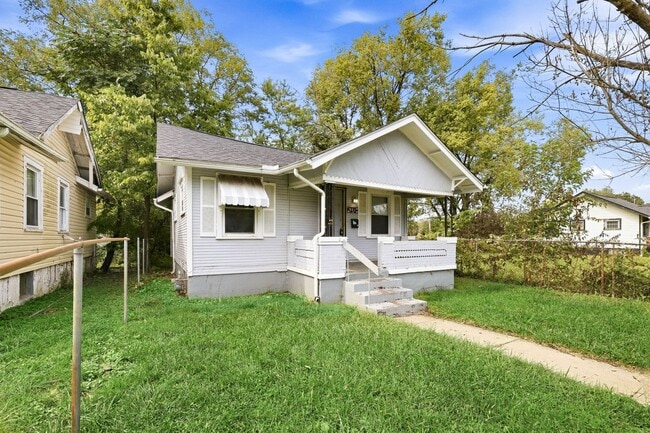 Building Photo - 941 Westwood Ave