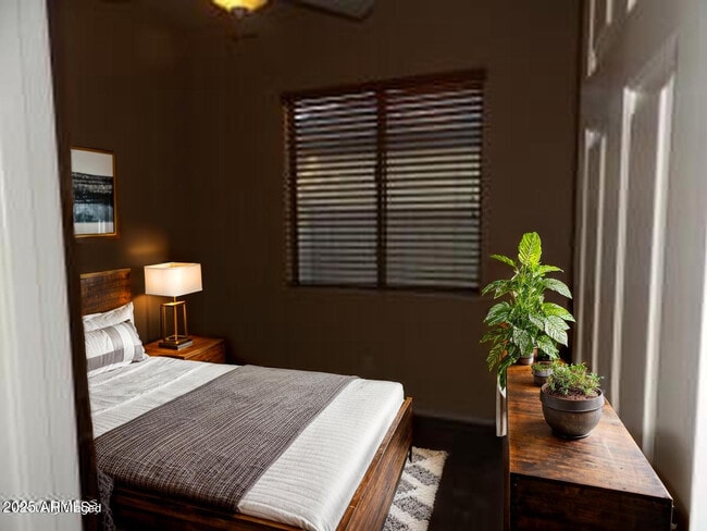 Building Photo - 17976 W Paseo Way