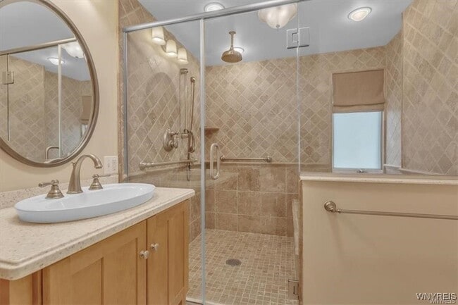 Building Photo - 116 Segsbury Rd