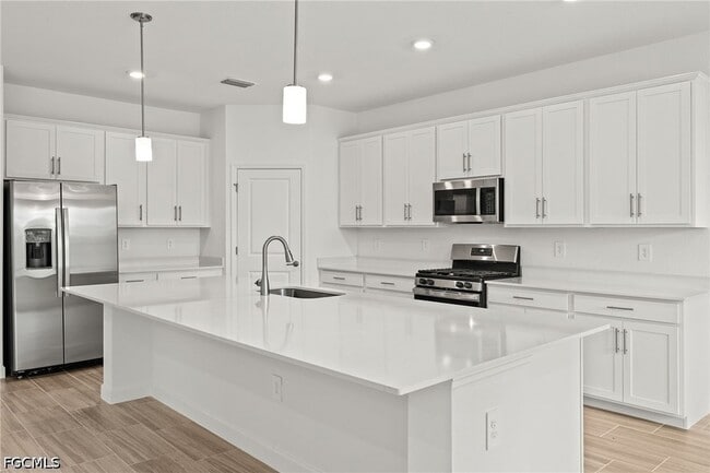 Building Photo - 15222 Jadestone Dr