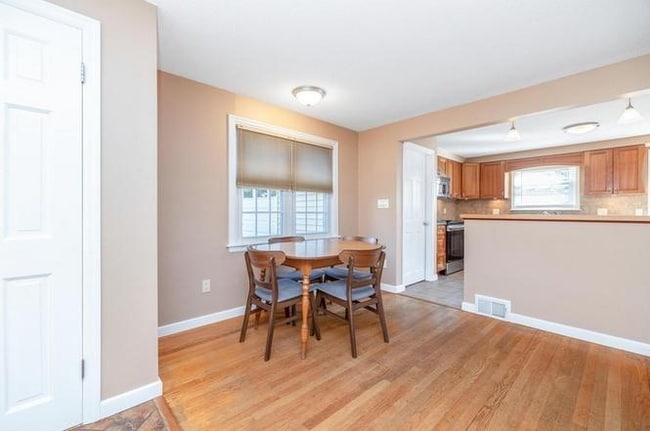 Building Photo - 257 Winton St