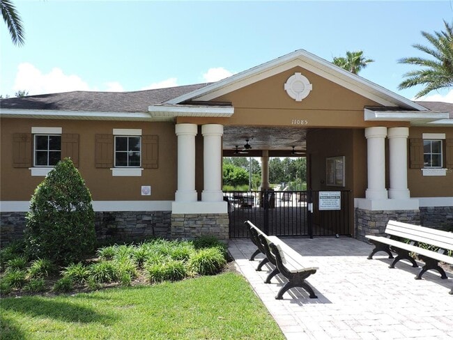 Building Photo - 10612 Savannah Plantation Ct