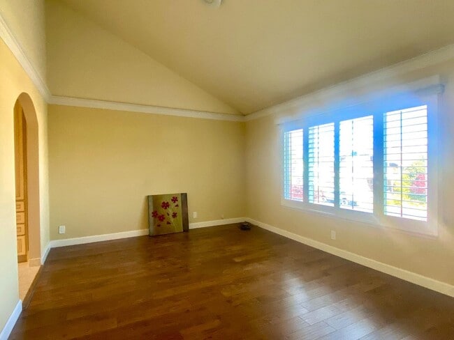 Building Photo - 852 Arcturus Cir