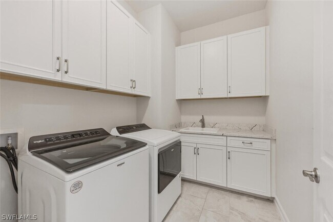 Building Photo - 28053 Captiva Shell Lp