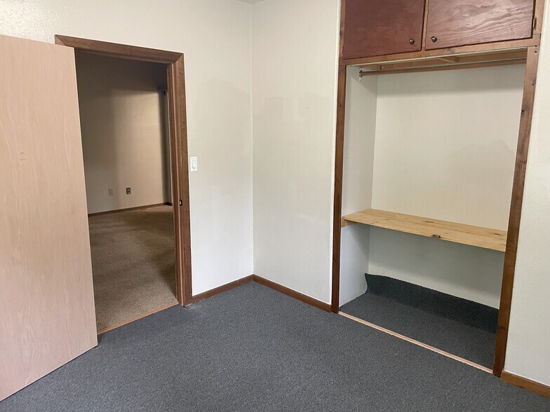 Second bedroom - 120 2nd Ave SW