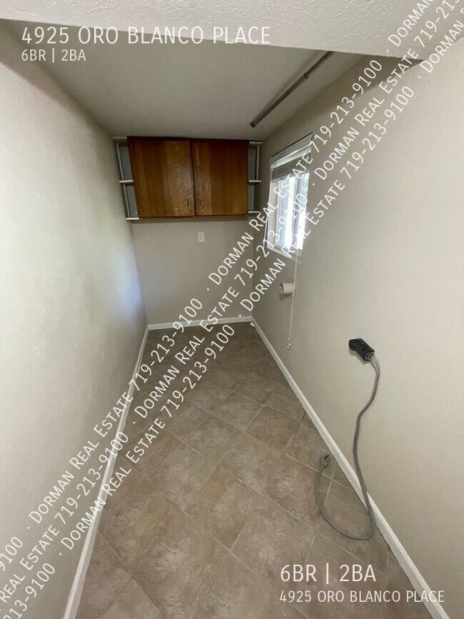 Building Photo - 4925 Oro Blanco Pl