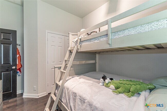 Building Photo - 2745 Ridge Forest Dr