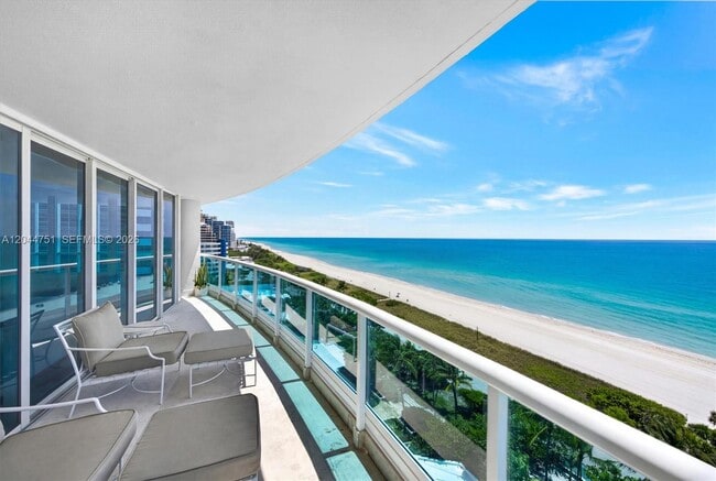 Building Photo - 5025 Collins Ave