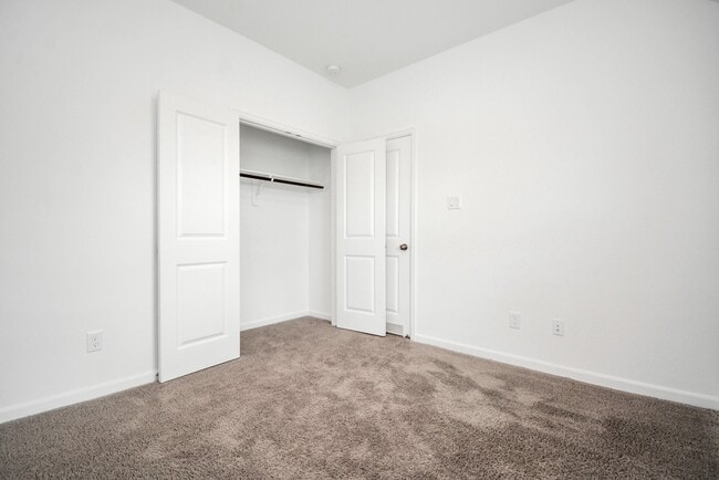 Building Photo - 15851 Bremore Dr