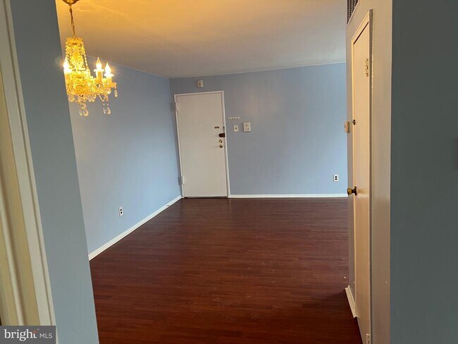 Building Photo - 9921 Bustleton Ave