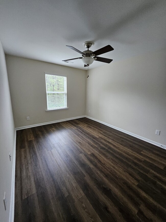 Building Photo - 110 Fargale Ln