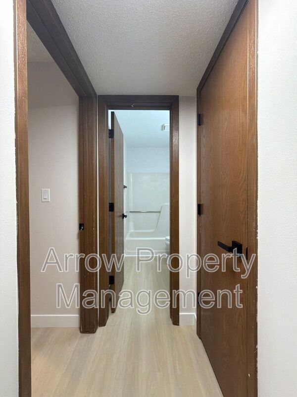 Building Photo - 539 N 24th St