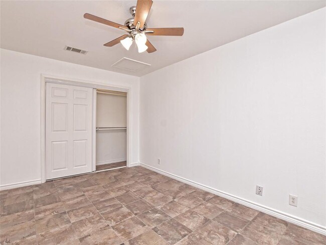 Building Photo - 710 Ramble Ln