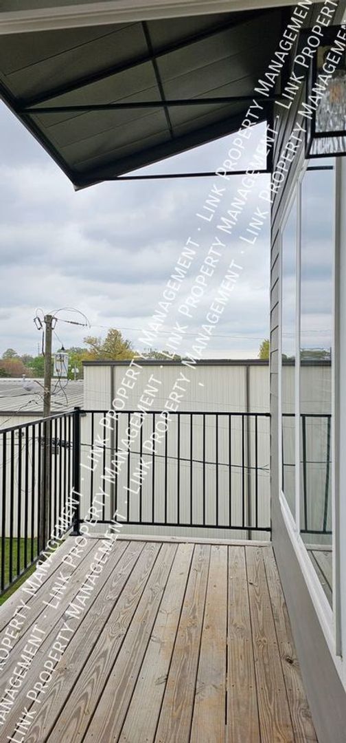 Building Photo - 1445 Fagan St