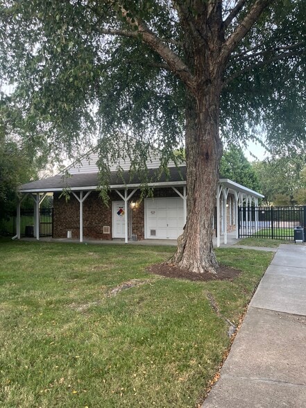 Building Photo - 308 Thalia Station Ct