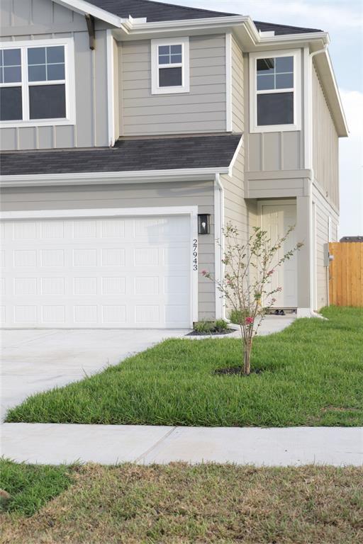 Building Photo - 27943 Western Crk Ct