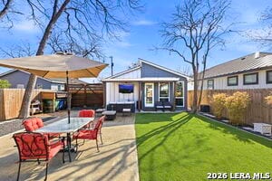 Building Photo - 227 E Baylor St