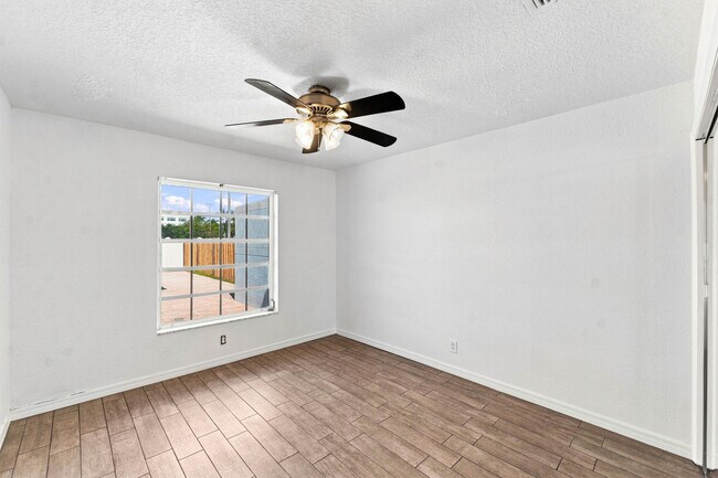 Building Photo - 3310 NW 90th Ave