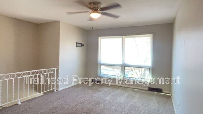 Building Photo - 6109 N Broadway