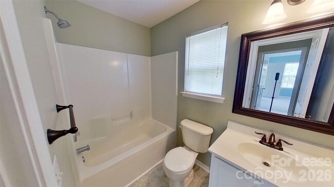 Building Photo - 9550 Scotland Hall Ct