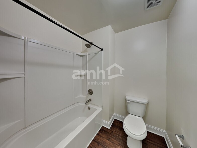 Building Photo - 1337 Weatherbrook Cir