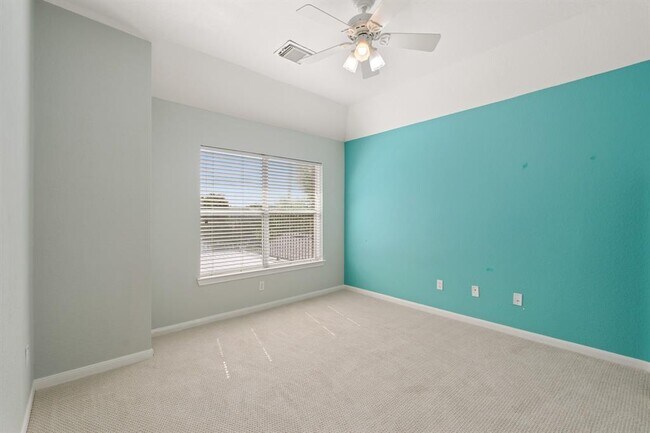 Building Photo - 5011 Tapestry Ln