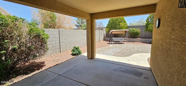 Building Photo - 20941 N 84th Dr