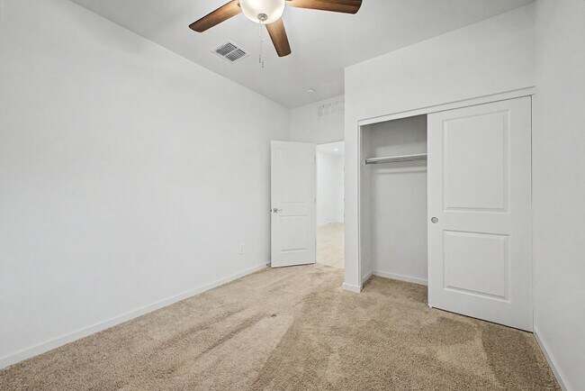 Building Photo - 35455 W Cartegna Ln