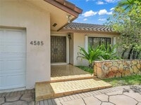 Building Photo - 4585 SW 87th Ave