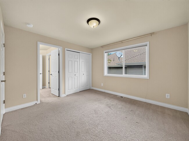 Building Photo - 1311 270th Way SE