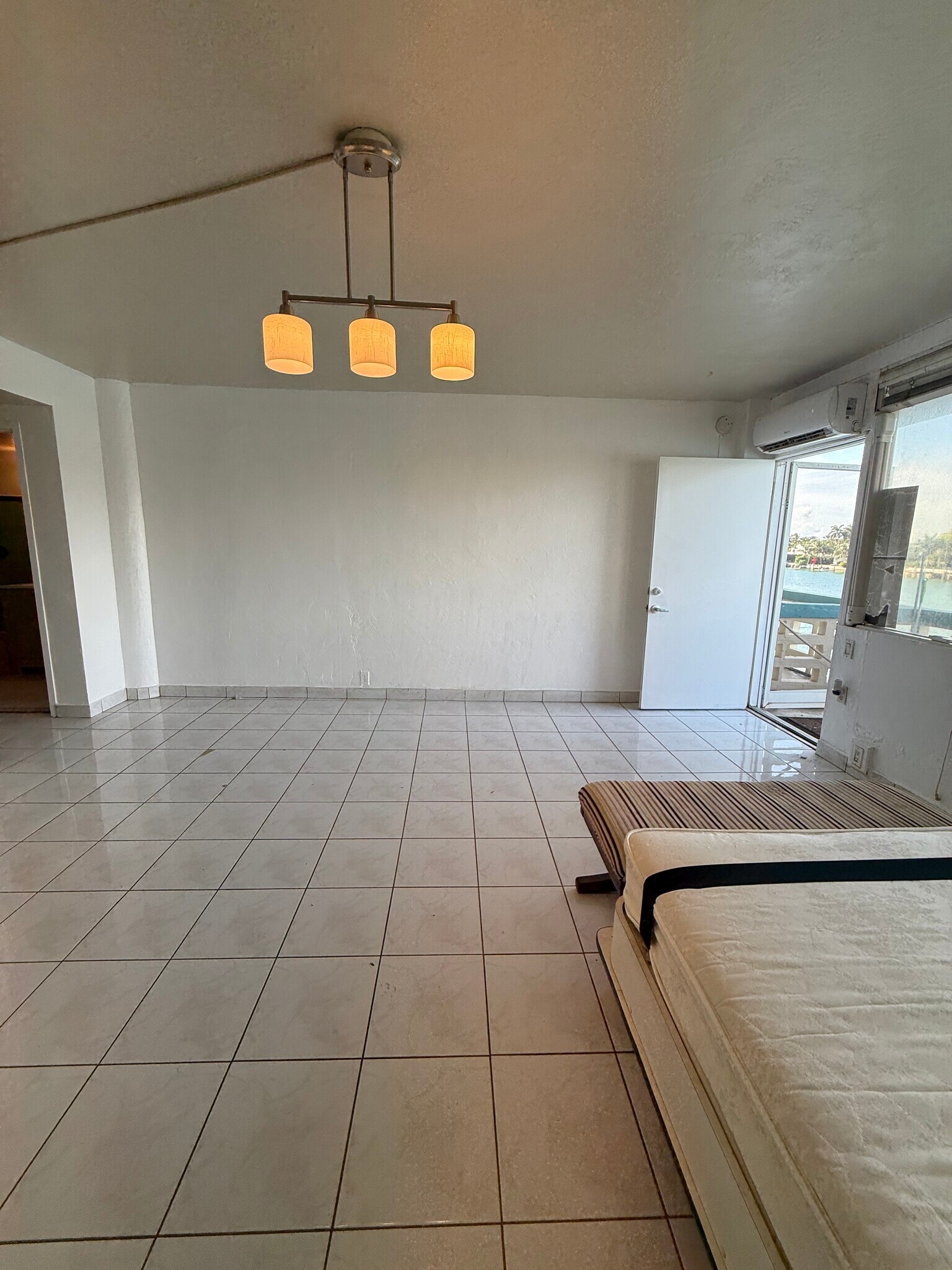 Building Photo - 6484 Indian Creek Dr