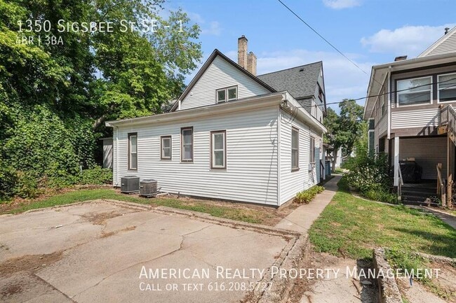 Building Photo - 1350 Sigsbee St SE