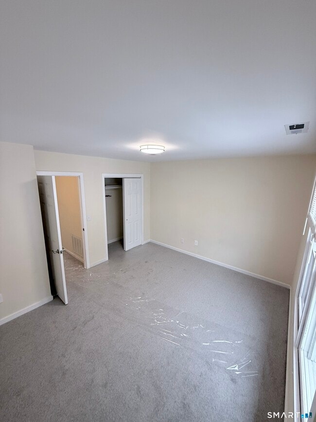 Building Photo - 78 York St