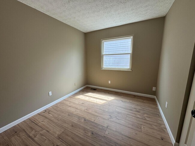 Building Photo - 3124 Creighton Pl