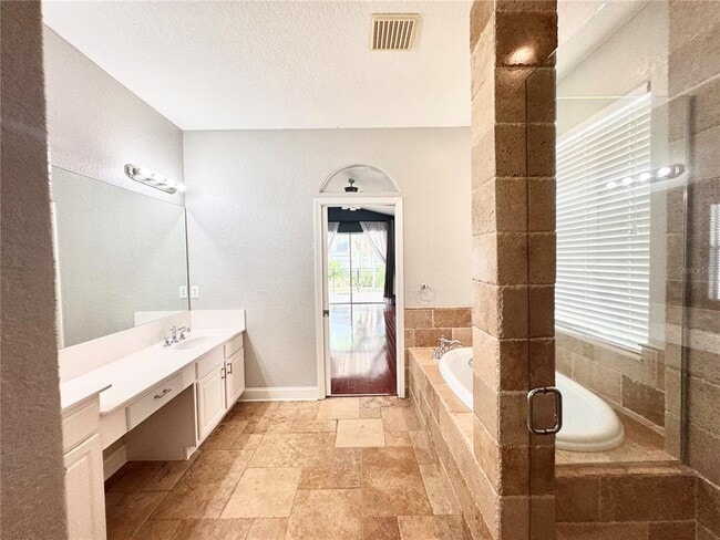 Building Photo - 27130 Firebush Dr
