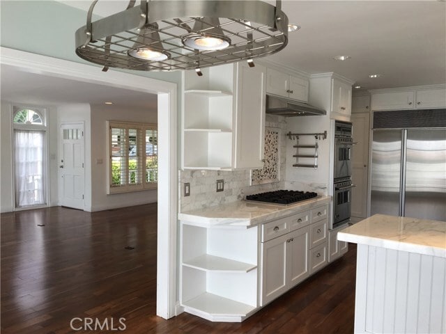 Building Photo - 952 2nd St.