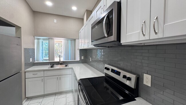 Building Photo - ??Spacious 2BR/2BA Condo for Rent in Tranquil Rancho la Costa Community