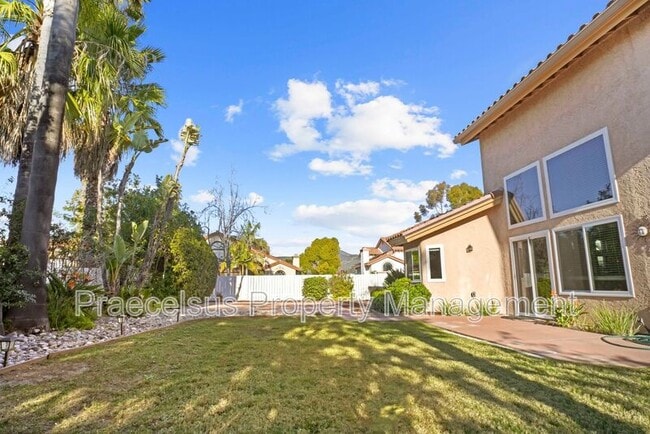 Building Photo - 500 Zinfandel Terrace