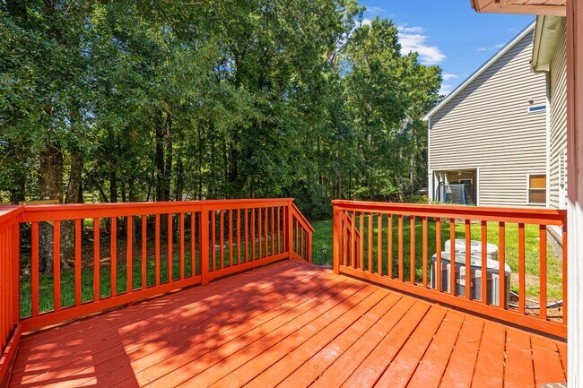 Building Photo - Beautiful 4-Bedroom, 3-Bath House