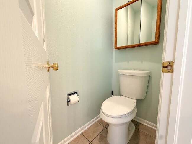 Building Photo - Beautiful, Spacious Home in Highlands Ranch