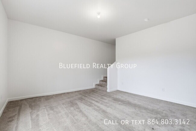 Building Photo - 227 Millen Dr