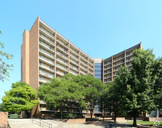 Mt Vernon Plaza I 1035 Atcheson St Columbus OH 43203 Apartment Finder