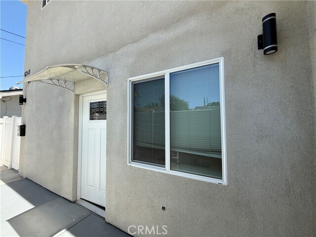 Building Photo - 6246 Tujunga Ave