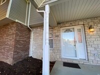 Building Photo - 2465 S Woolery Mill Dr