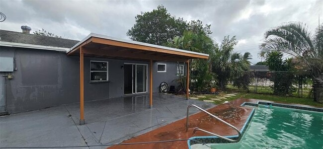 Building Photo - 501 NW 65th Ave