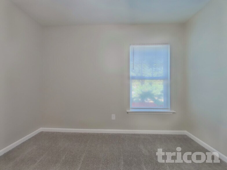 Building Photo - 209 Autumn Stroll Ct