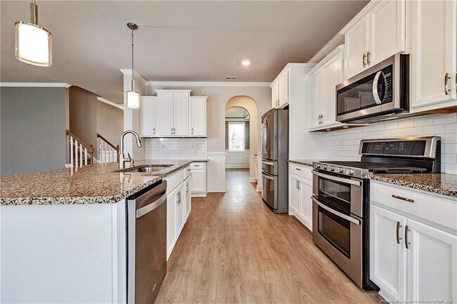Building Photo - 429 Letterfearn Dr